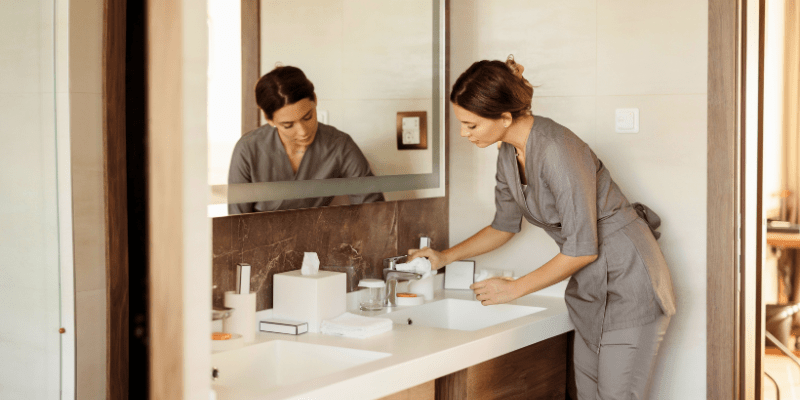 Entretien des sanitaires professionnels : 6 conseils simples - Clean Service